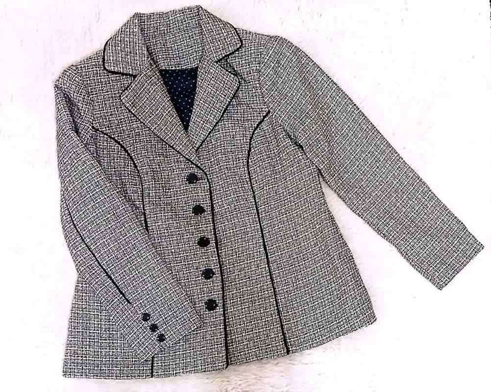 دوره ضخیم‌دوزی کانون راه روشن، آموزش دوخت پالتو و کاپشن زمستانی برای نوجوانان و بزرگسالان